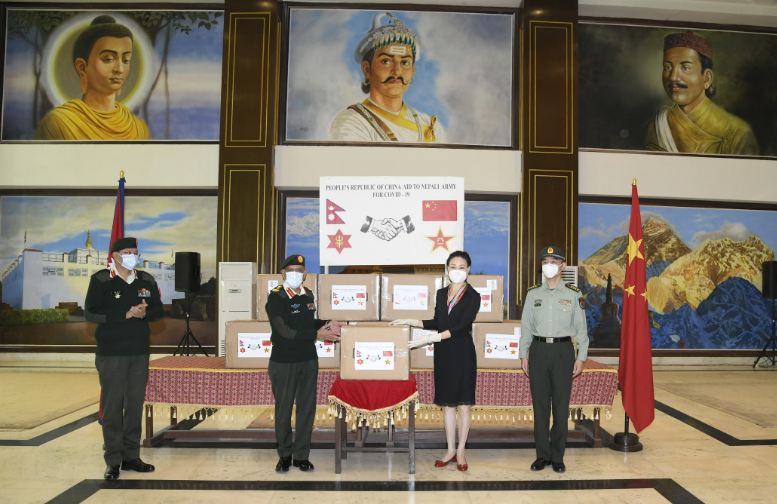 चिनियाँ जनमुक्ति सेनाले नेपाली सेनालाई दियो तीन लाख डोज भेरोसेल खोप