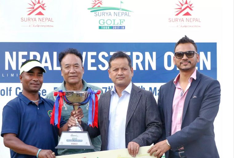 नम्बर वान गल्फर शिवरामलाई प्लेअफमा पछि पार्दै धन बहादुरले जिते वेस्टर्न ओपन गल्फको उपाधि