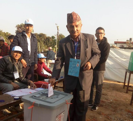 मतदानपछि एमाले नेता सुरेन्द्र पाण्डेले भने,‘जित सहज’