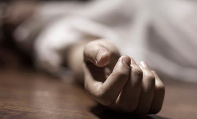 श्रीमान् जेलमा, श्रीमतीको रहस्यमय मृत्यु