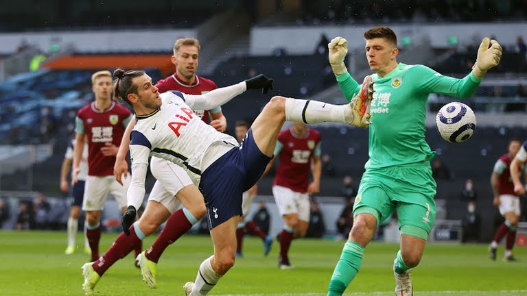 टोटेनहमको सहज जितमा बेलको दोहोरो गोल