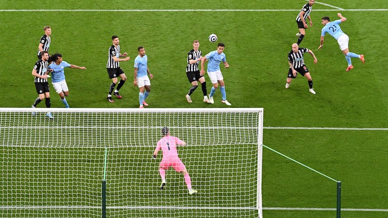 टोरेसको ह्याट्रिकमा म्यानचेस्टर सिटीको संघर्षपूर्ण जित