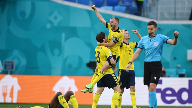 स्लोभाकियामाथि स्वीडेनको संघर्षपूर्ण जित