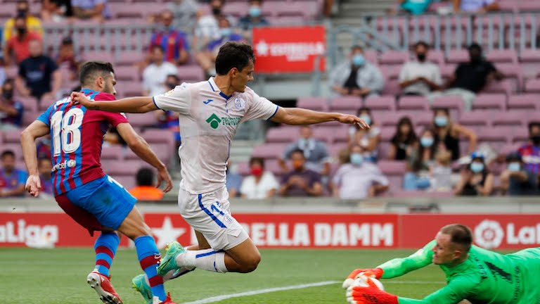 बार्सिलोनाको संघर्षपूर्ण जित, एटलेटिको मड्रिड बराबरीमा रोकियो