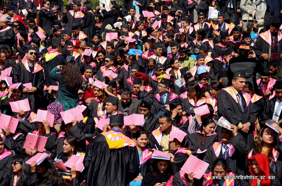 त्रिविबाट यसवर्ष ८ हजार विद्यार्थी दीक्षित हुँदै