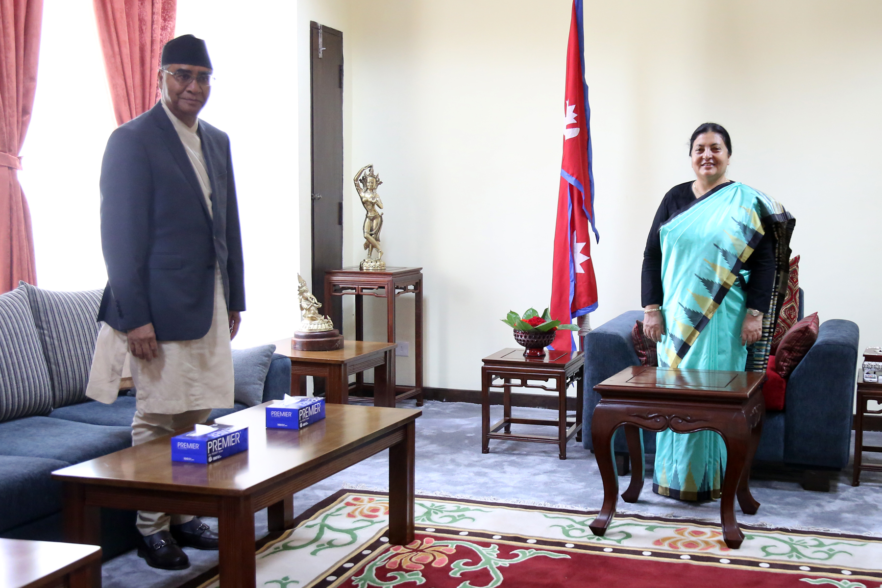 राष्ट्रिय सभा निर्वाचनबारे छलफल गर्न राष्ट्रपति र प्रधानमन्त्री भेट्दै