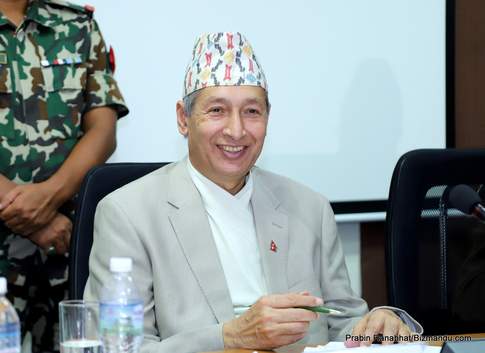 पद नपाए पनि मेरो गुजारा चल्छ : डाक्टर युवराज खतिवडा