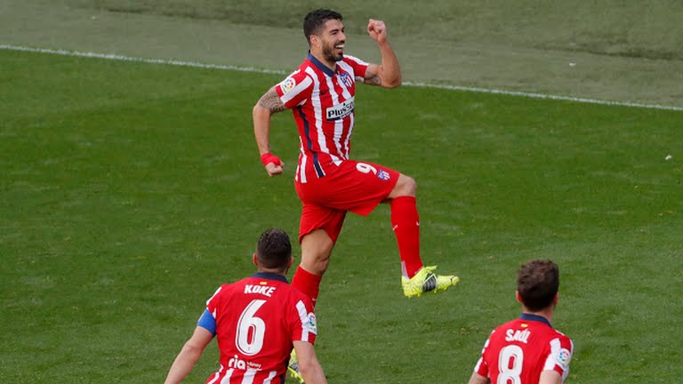 स्वारेजको दोहोरो गोलमा एट्लेटिकोको जित, शीर्षस्थानमा १० अंकको अग्रता