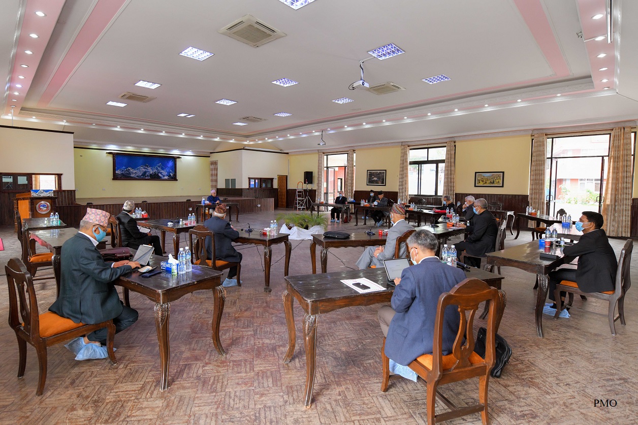 एमालेको स्थायी कमिटी स्थगित, सर्वोच्चको फैसला आउने दिनमै बोलाए ओलीले अर्को बैठक