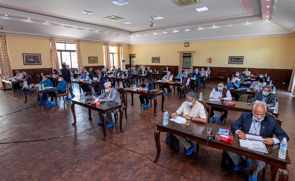 बालुवाटारमा जारी नेकपा बैठक आजका लागि सकियो, दुई अध्यक्षको सहमति कार्यान्वयनमा लैजाने निर्णय 