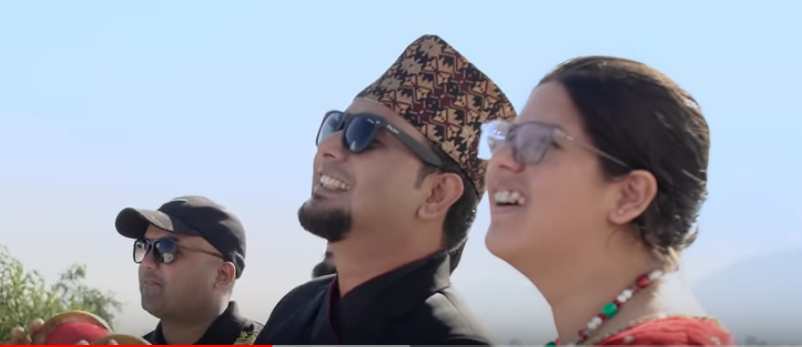 छोरीसँगै 'शुभ दशैं' भन्दै आए सुगम पोखरेल