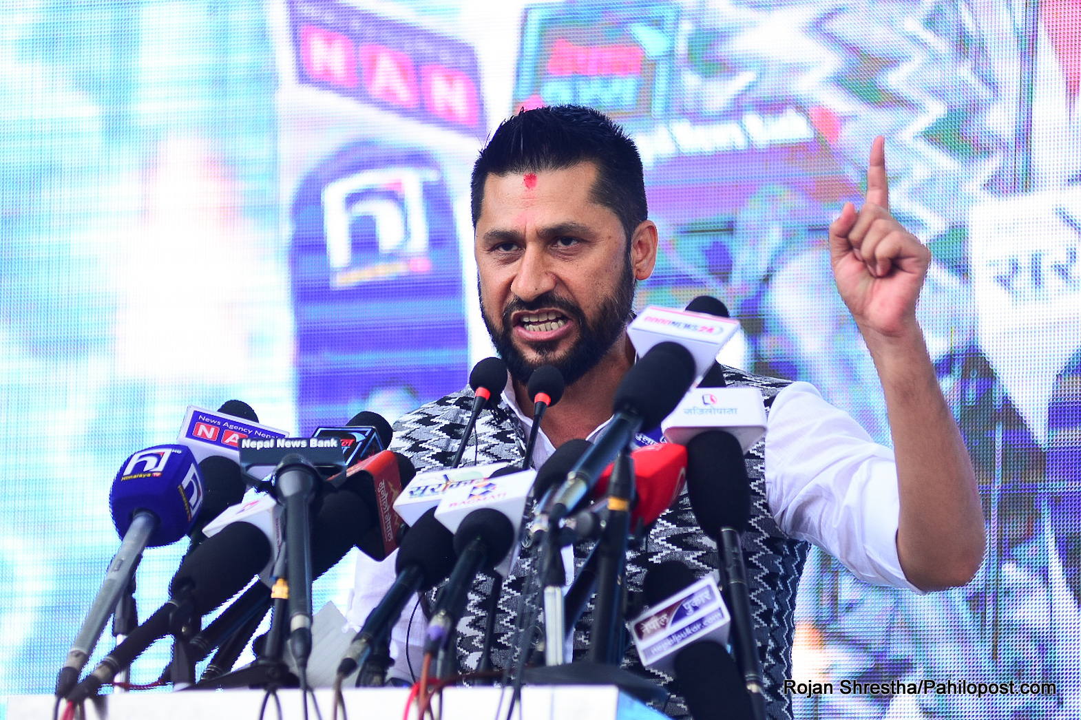 रवि लामिछानेले भोलि सांसद पदको सपथ लिन बाटो खुल्यो, अदालतले दिएन अन्तरिम आदेश