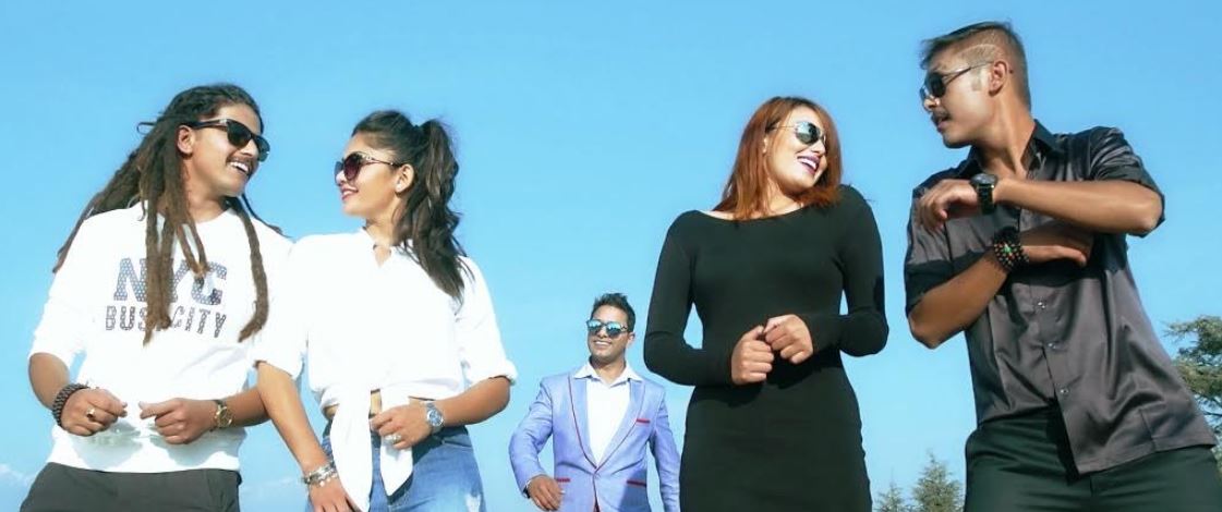 बले र कक्रोजको फिचरिङमा 'माया मैसँग लाइदेउ न'